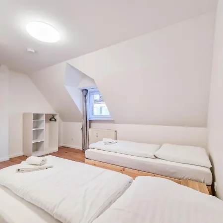 Apartmán Tolstov - 2 , 3 And 4 - 25 Min Messe Dus Duisburg