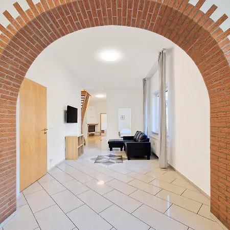 Apartmán Tolstov - 2 , 3 And 4 - 25 Min Messe Dus Duisburg